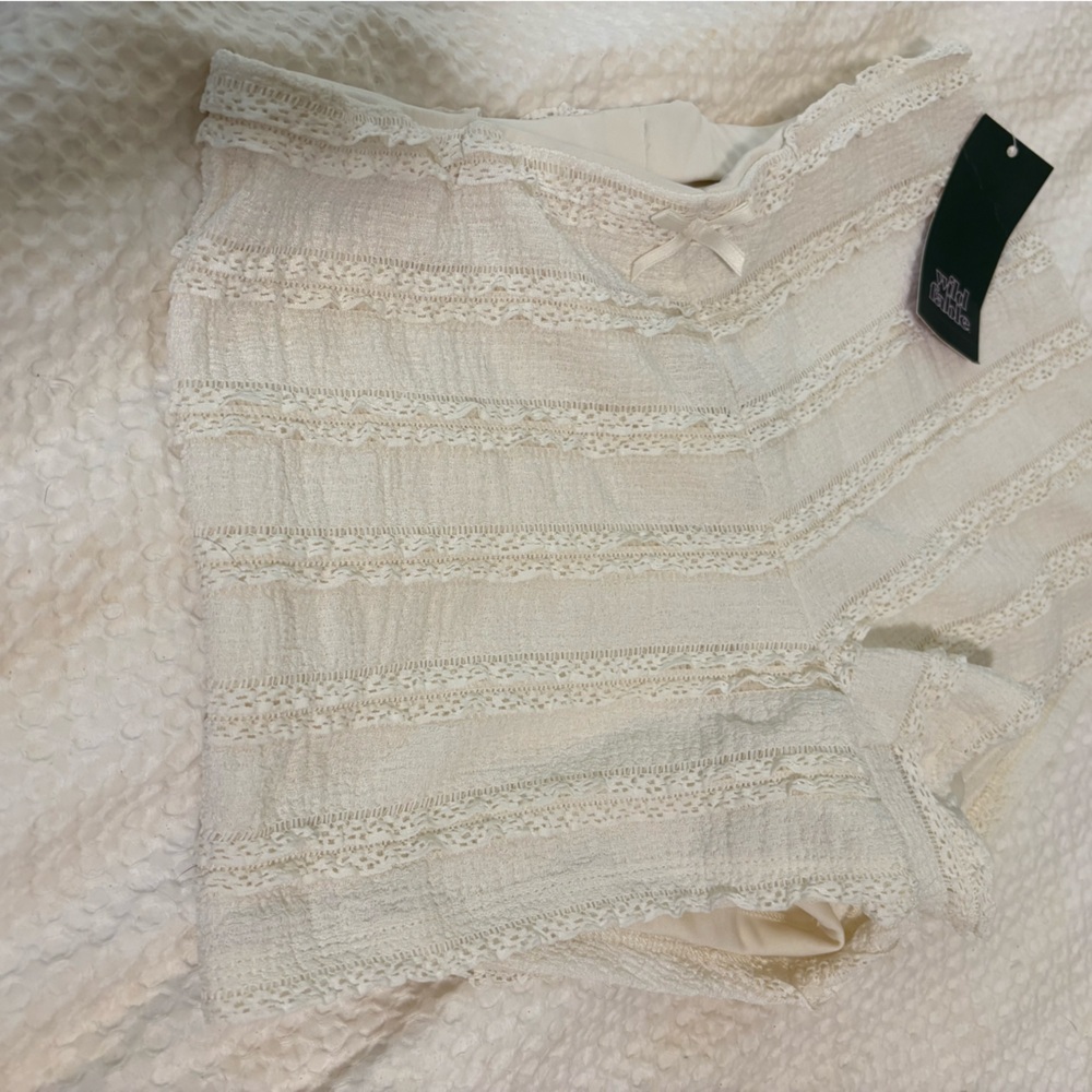 Wild Fable cream lace shorts